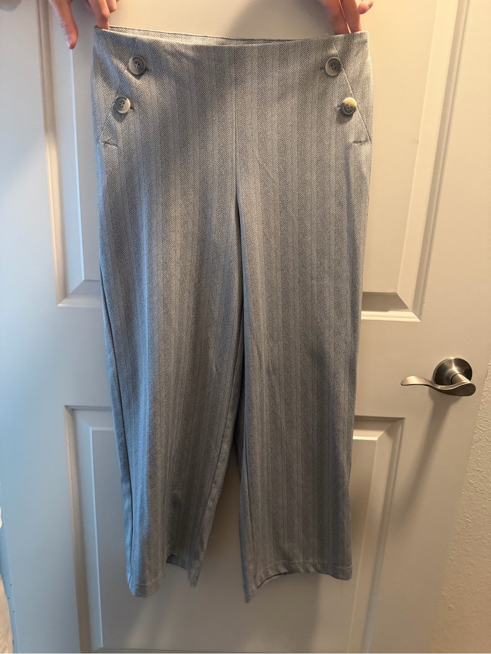 Soho Light Gray Wide-Leg Women's Trousers with Button Detail
